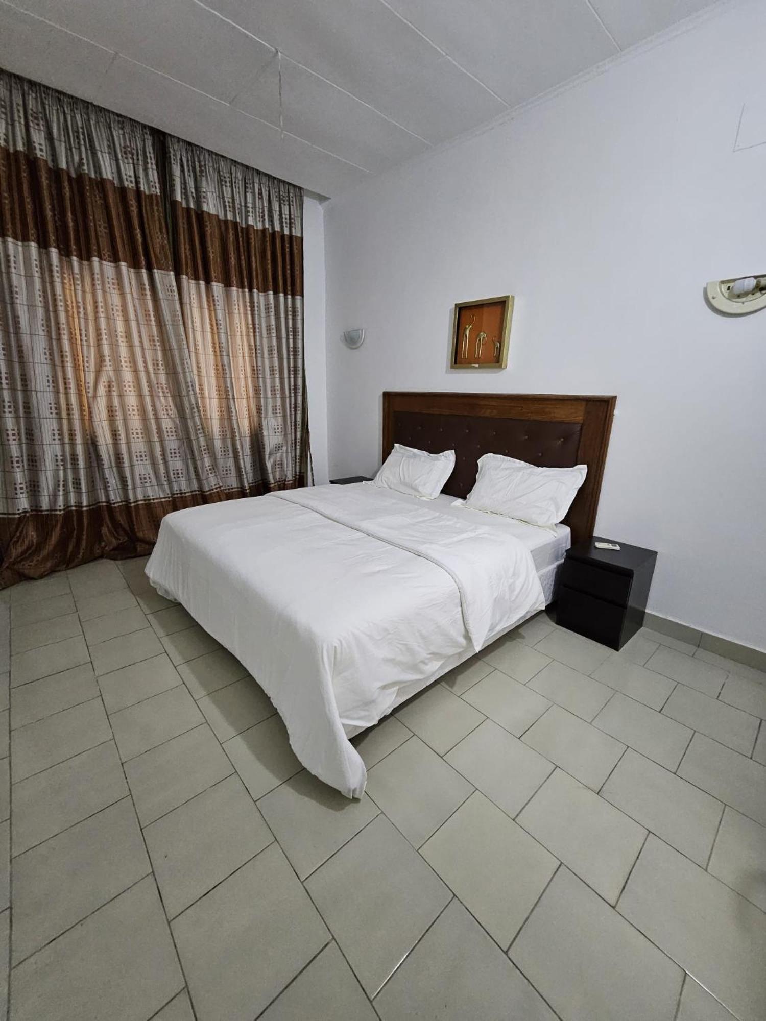 Octave'S Apt Pointe Noire Exterior foto