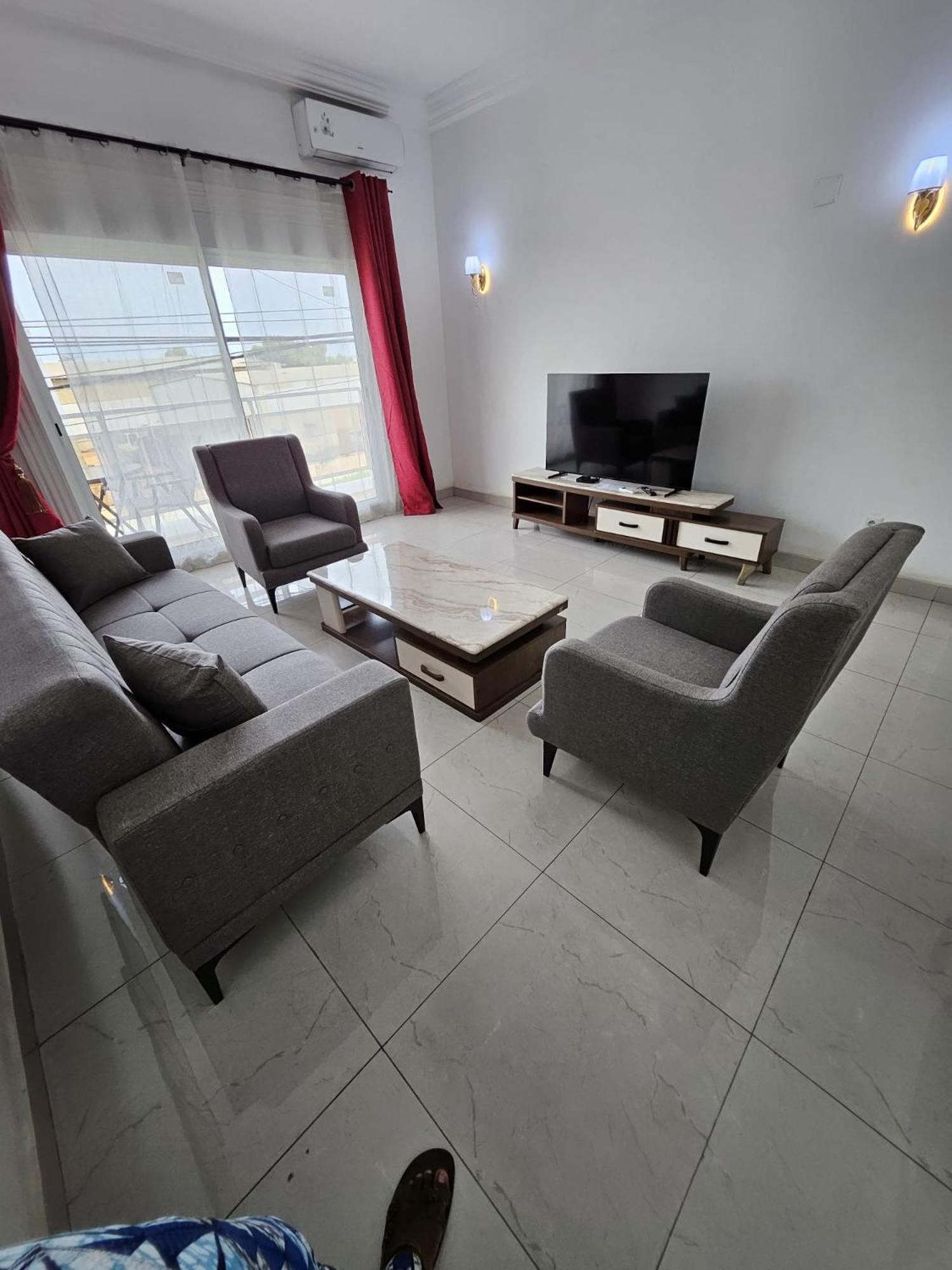 Octave'S Apt Pointe Noire Exterior foto